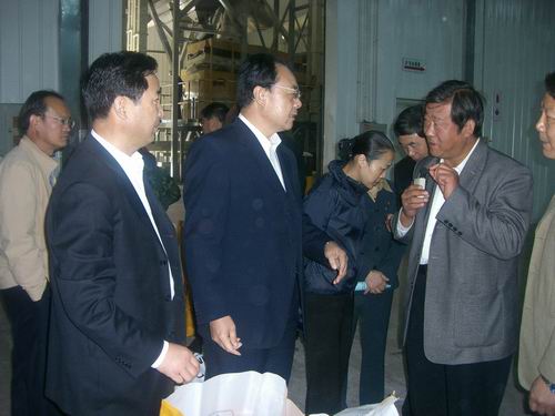 甘肅省委常委、統(tǒng)戰(zhàn)部長(zhǎng)劉立軍、副省長(zhǎng)張曉蘭到公司視察調(diào)研